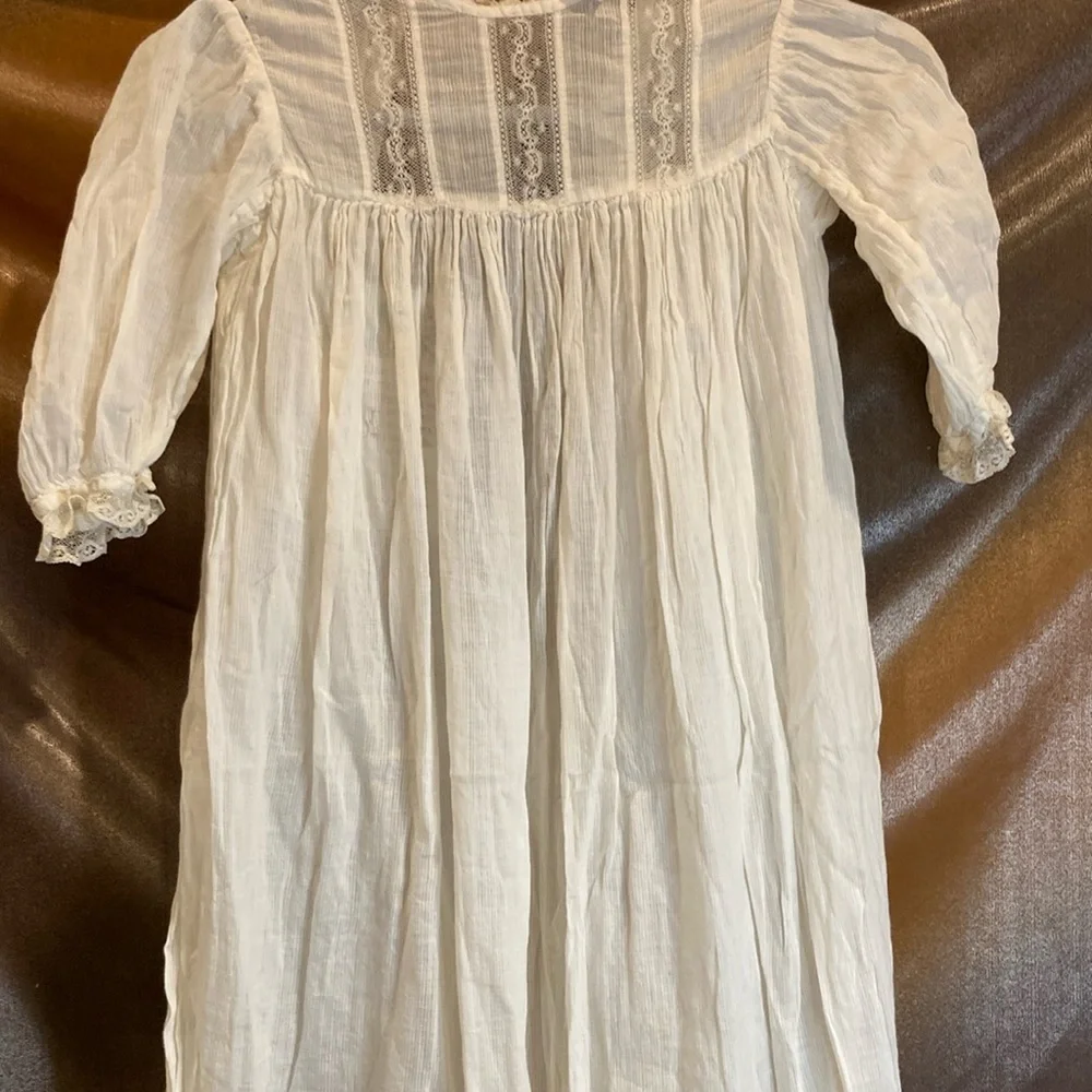 Vintage White‎ Lace pajama gown.12 month? Linen handmade. Box P